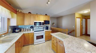 Photo 14: 916 Somerset Lane North in Regina: McCarthy Park Residential for sale : MLS®# SK963216