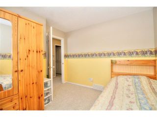 Photo 33: 16118 EVERSTONE Road SW in Calgary: Evergreen House for sale : MLS®# C4085775
