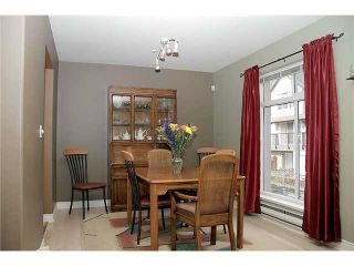 Photo 3: 17 2538 PITT RIVER Road in Port Coquitlam: Mary Hill Townhouse for sale : MLS®# V881869