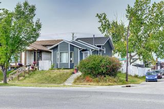 Photo 2: 17 Tararidge Drive NE in Calgary: Taradale Detached for sale : MLS®# A2003089