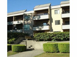 Photo 3: 306 10221 133A Street in Surrey: Whalley Condo for sale in "The Village" (North Surrey)  : MLS®# F1414913