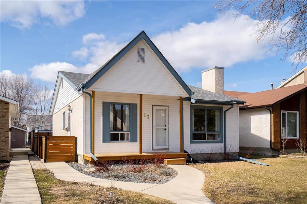 Main Photo: 213 Charing Cross Crescent in Winnipeg: River Park South Residential for sale (2F)  : MLS®# 202209427