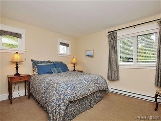 Photo 17: 1575 Montgomery Avenue in VICTORIA: Vi Rockland Residential for sale (Victoria)  : MLS®# 318035
