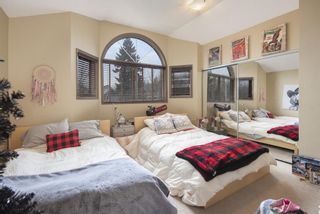 Photo 14: 718 5 Street NW in Calgary: Sunnyside Detached for sale : MLS®# A1182344