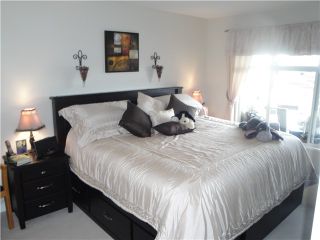 Photo 5: 215 5700 ANDREWS Road in Richmond: Steveston South Condo for sale in "RIVERS REACH" : MLS®# V988587