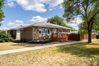 Photo 2: 136 Edward Avenue West in Winnipeg: West Transcona Residential for sale (3L)  : MLS®# 202119487