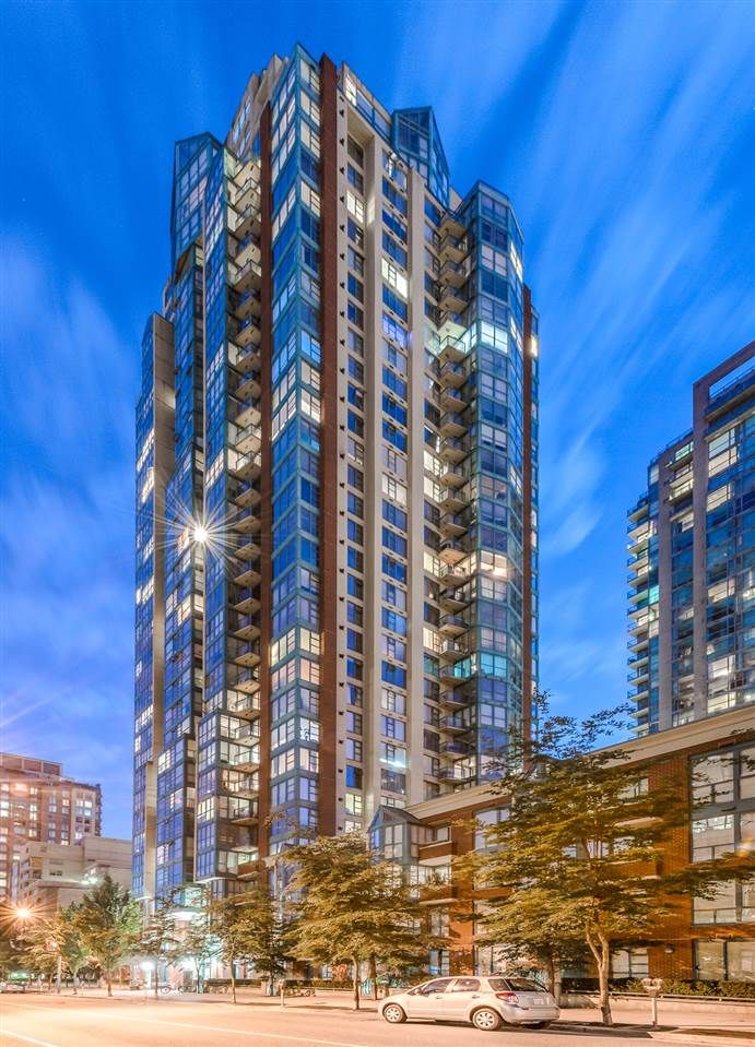 Main Photo: 910 939 HOMER Street in Vancouver: Yaletown Condo for sale in "THE PINNACLE" (Vancouver West)  : MLS®# R2512936