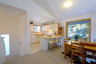 Photo 4: 8297 VALLEY Drive in Whistler: Alpine Meadows House for sale in "ALPINE MEADOWS" : MLS®# R2128037