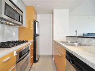 Photo 4: 1201 33 SMITHE Street in Vancouver: Yaletown Condo for sale in "Coopers Lookout" (Vancouver West)  : MLS®# V924404