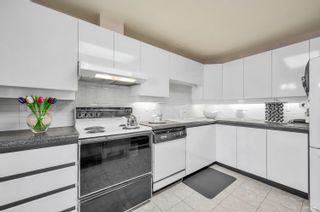 Photo 7: 2802 6220 MCKAY Avenue in Burnaby: Metrotown Condo for sale (Burnaby South)  : MLS®# R2748981
