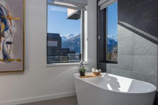 Photo 17: 40846 THE CRESCENT in Squamish: University Highlands House for sale in "University Heights" : MLS®# R2753555
