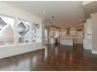 Photo 5: 337 171A Street in Surrey: Pacific Douglas Home for sale ()  : MLS®# F1426277