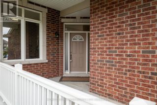 Photo 4: 632 BRIDLEGLEN CRESCENT in Ottawa: House for sale : MLS®# X8487326