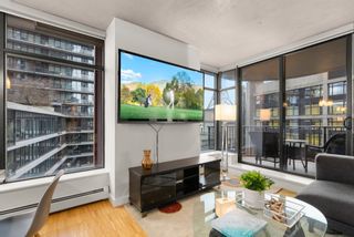Photo 2: 1406 128 W CORDOVA Street in Vancouver: Downtown VW Condo for sale in "WOODWARDS" (Vancouver West)  : MLS®# R2846463