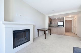 Photo 4: 2010 892 CARNARVON Street in New Westminster: Downtown NW Condo for sale in "AZURE II AT PLAZA 88" : MLS®# R2461243