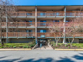 Photo 1: 105 4724 UPLANDS Dr in Nanaimo: Na Uplands Condo for sale : MLS®# 929733