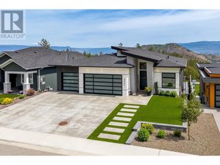 Photo 1: 2489 Tallus Heights Drive in West Kelowna: House for sale : MLS®# 10317018