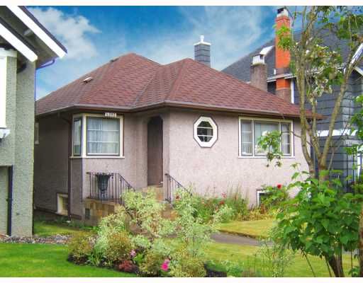 Main Photo: 4563 W 12TH Avenue in Vancouver: Point Grey House for sale in "POINT GREY" (Vancouver West)  : MLS®# V714960