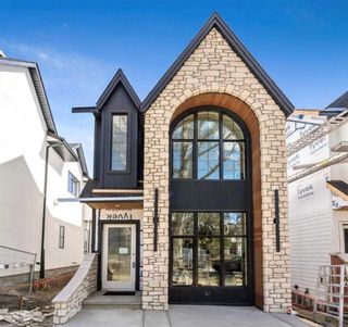 Main Photo: 924 33A Street NW in Calgary: Parkdale Detached for sale : MLS®# A2126383