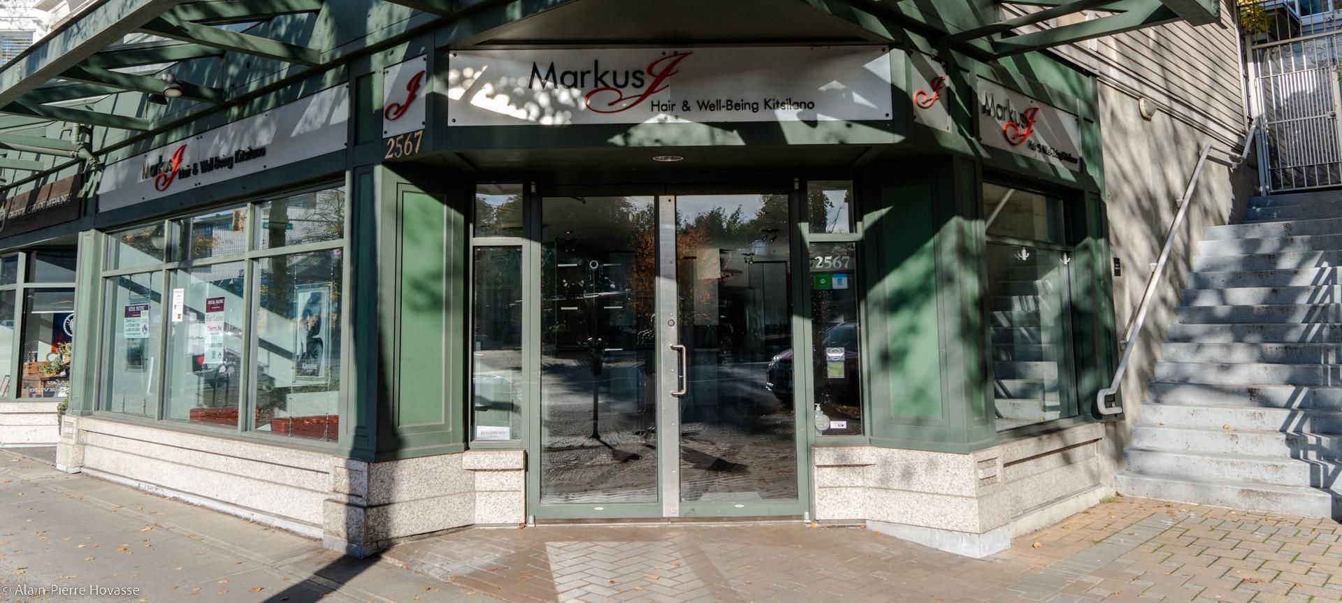 Main Photo: 2567 BROADWAY in Vancouver: Kitsilano Retail for lease (Vancouver West)  : MLS®# C8044076