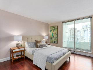 Photo 6: 2001 1500 HORNBY Street in Vancouver: Yaletown Condo for sale in "888 Beach" (Vancouver West)  : MLS®# R2225315
