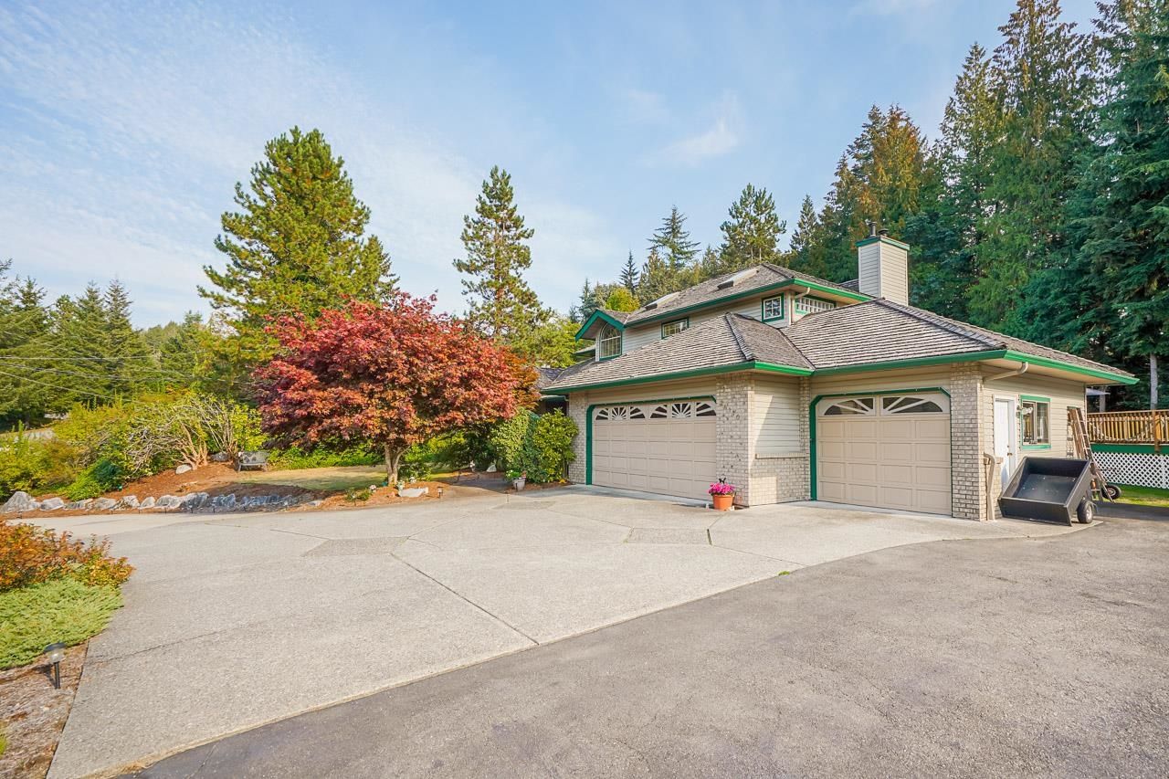 Main Photo: 26110 127 Avenue in Maple Ridge: Websters Corners House for sale in "Whispering Falls" : MLS®# R2759408