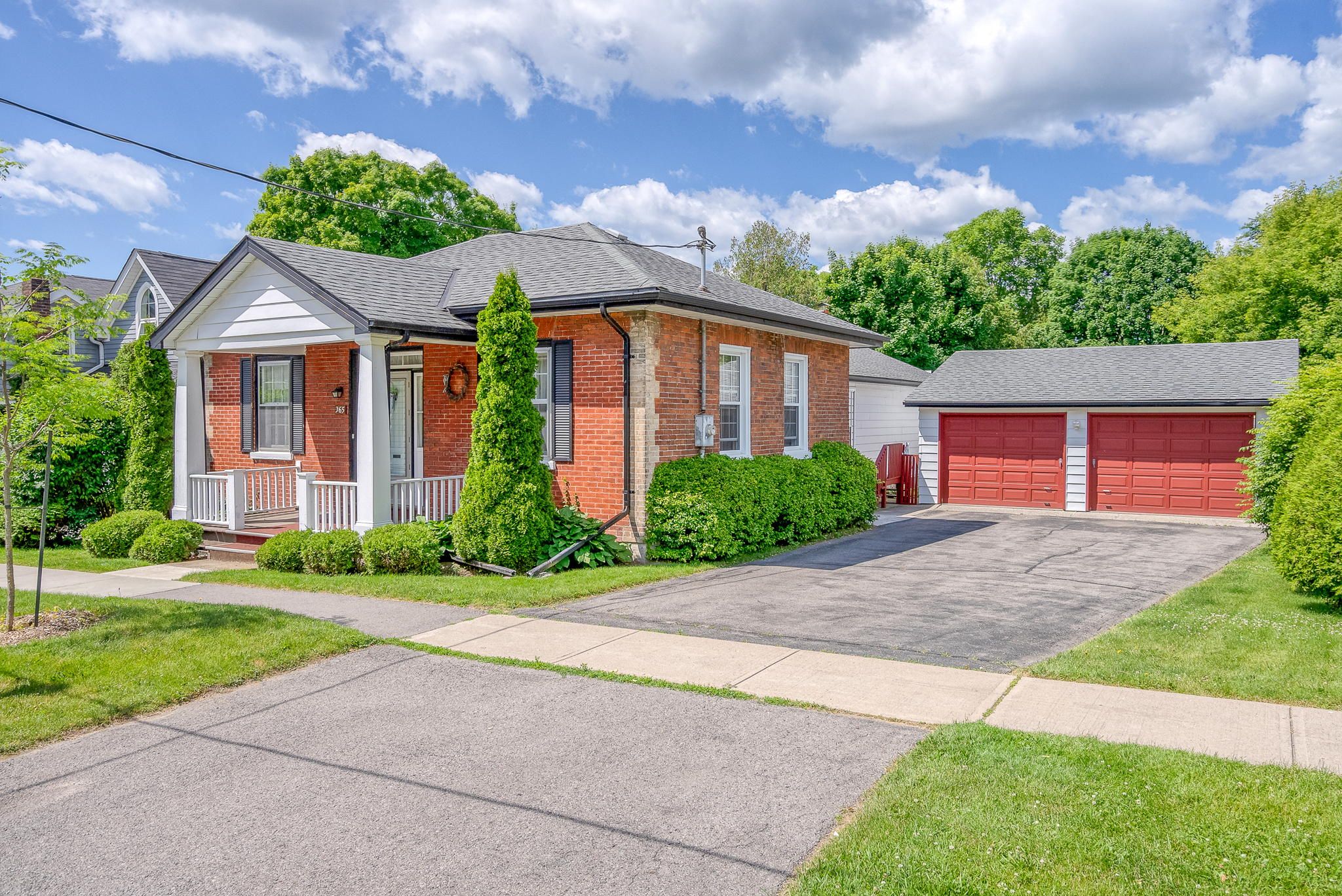 Main Photo: 365 College Street in Cobourg: House for sale : MLS®# X5666242
