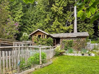 Photo 36: 833 BYNG Road: Roberts Creek House for sale (Sunshine Coast)  : MLS®# R2873084