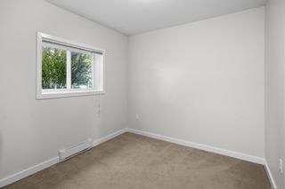 Photo 30: 1050 Hillside Ave in Victoria: Vi Hillside Half Duplex for sale : MLS®# 881796