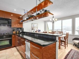 Photo 5: 1183 W 7TH Avenue in Vancouver: Fairview VW Townhouse for sale in "Marina Place" (Vancouver West)  : MLS®# R2136869