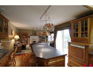 Photo 4: 8734 SUNRISE Drive in Chilliwack: Chilliwack Mountain House for sale in "SUNRISE ESTATES" : MLS®# H2902649