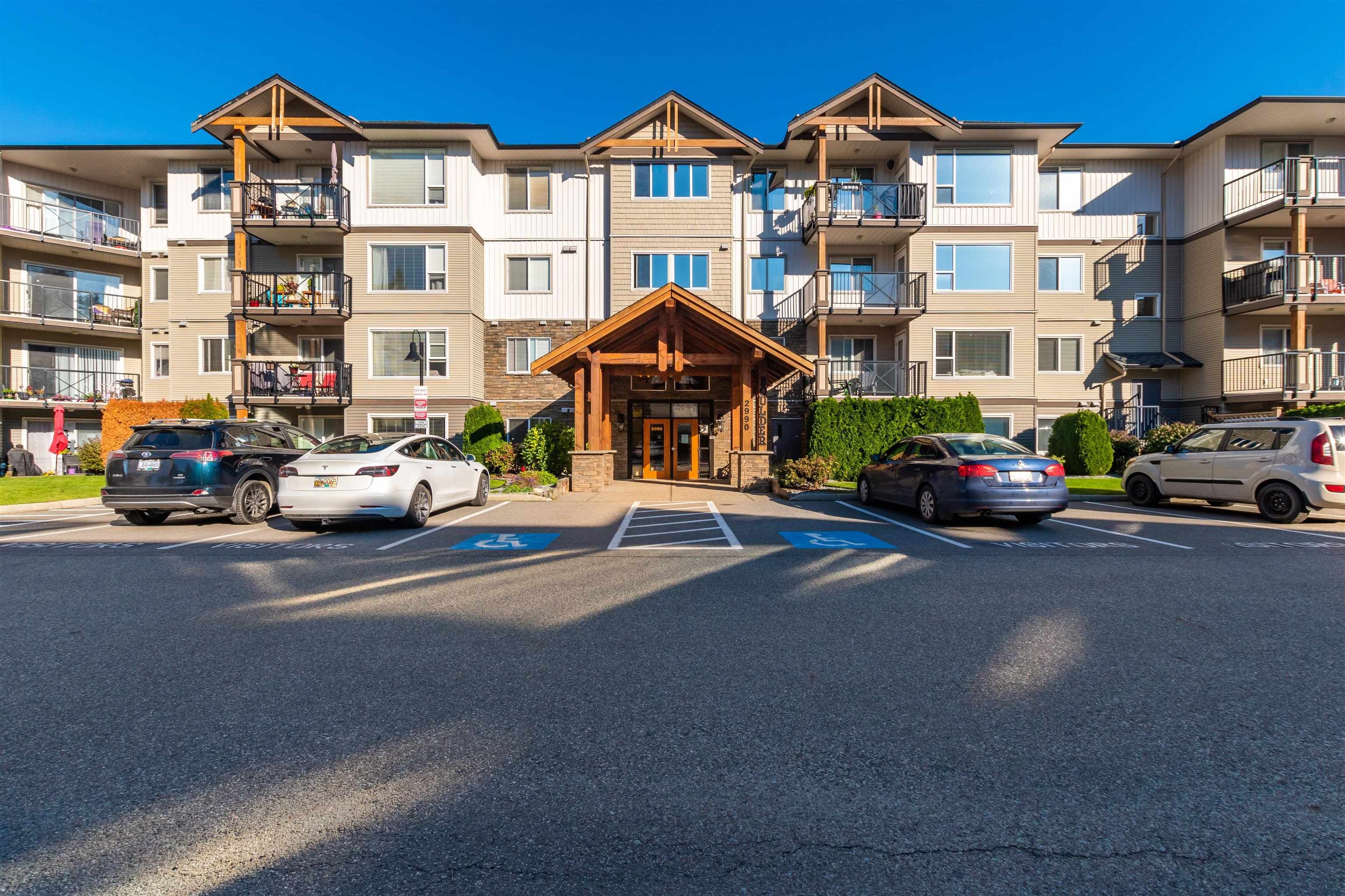 Main Photo: 311 2990 BOULDER STREET in : Abbotsford West Condo for sale : MLS®# R2624735