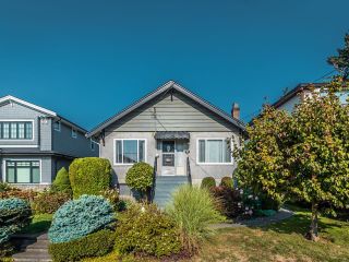 Photo 19: 8093 11TH Avenue in Burnaby: East Burnaby House for sale (Burnaby East)  : MLS®# R2730559