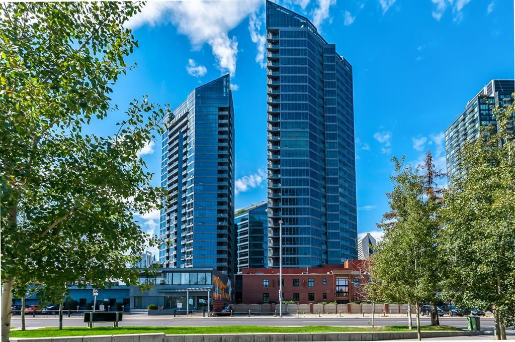 Main Photo: 702 225 11 Avenue SE in Calgary: Beltline Apartment for sale : MLS®# A1251601