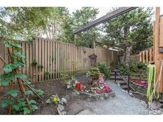 Photo 17: 911 Oliphant Ave in VICTORIA: Vi Fairfield West Row/Townhouse for sale (Victoria)  : MLS®# 711126