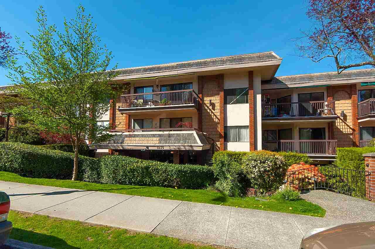 Main Photo: 307 1235 W 15TH Avenue in Vancouver: Fairview VW Condo for sale (Vancouver West)  : MLS®# R2264967