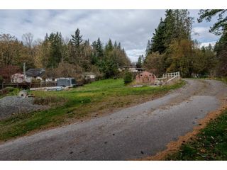 Photo 2: 37471 ATKINSON Road in Abbotsford: Sumas Mountain House for sale : MLS®# R2220193