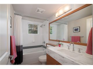 Photo 17: 1 1803 MACDONALD Street in Vancouver: Kitsilano Townhouse for sale in "TATLOW COURTS" (Vancouver West)  : MLS®# V1062400