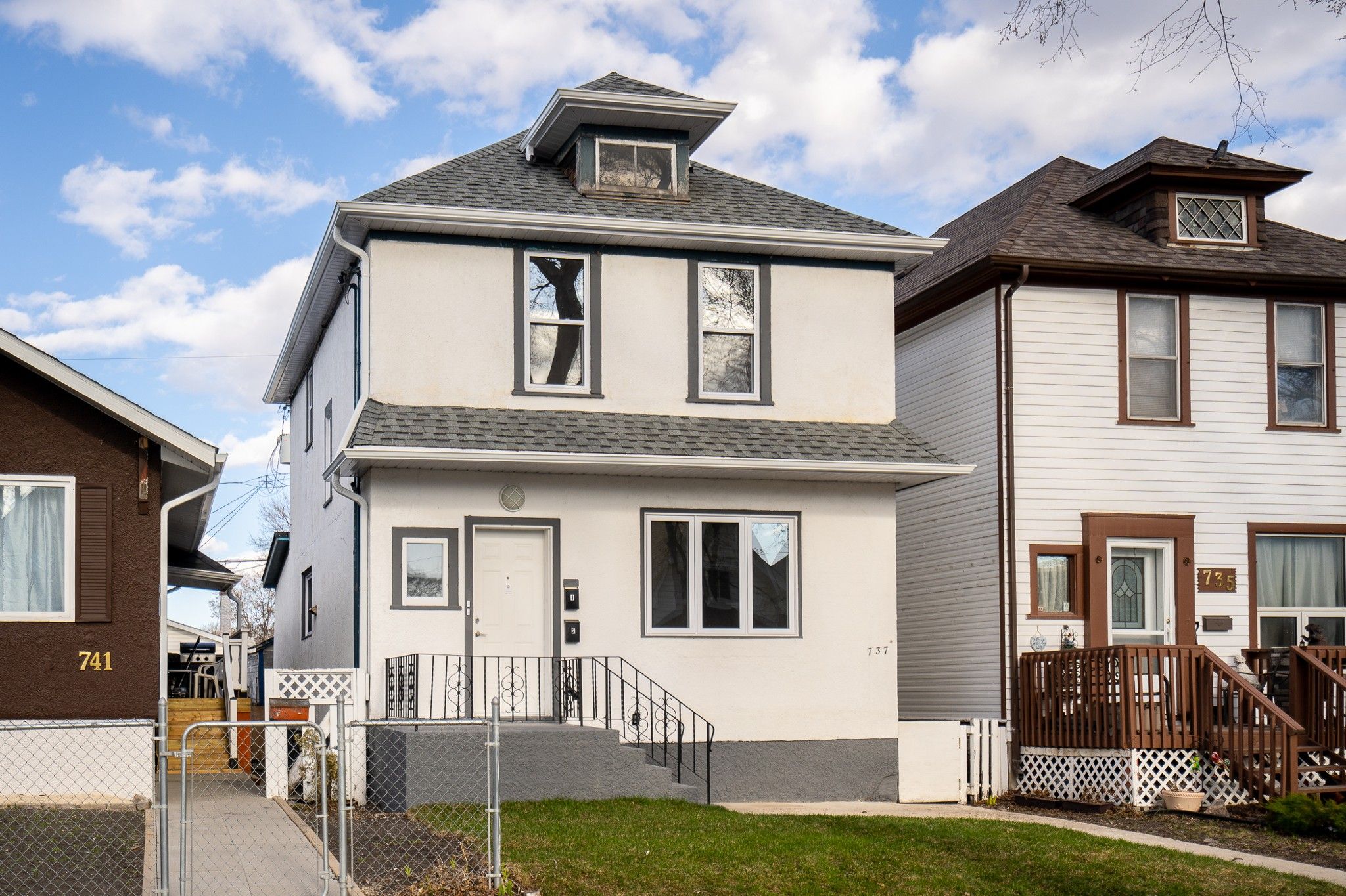 Main Photo: West End Duplex: House for sale (Winnipeg) 