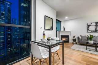 Photo 15: 1403 928 RICHARDS Street in Vancouver: Yaletown Condo for sale in "THE SAVOY" (Vancouver West)  : MLS®# R2461037