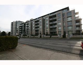 Photo 1: 301 750 W 12TH Avenue in Vancouver: Fairview VW Condo for sale in "TAPESTRY" (Vancouver West)  : MLS®# V690233