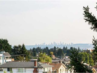 Photo 12: # 412 2800 CHESTERFIELD AV in North Vancouver: Upper Lonsdale Condo for sale : MLS®# V1085675