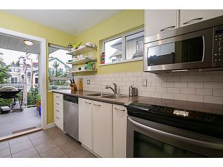 Photo 3: # 302 728 W 14TH AV in Vancouver: Fairview VW Condo for sale (Vancouver West)  : MLS®# V1007299
