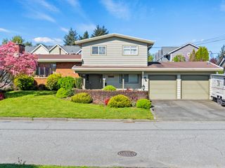 Main Photo: 10025 FAIRVIEW Drive in Chilliwack: Fairfield Island House for sale : MLS®# R2875408