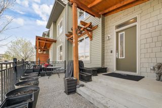 Photo 2: 199 Chapalina Square SE in Calgary: Chaparral Row/Townhouse for sale : MLS®# A2130634