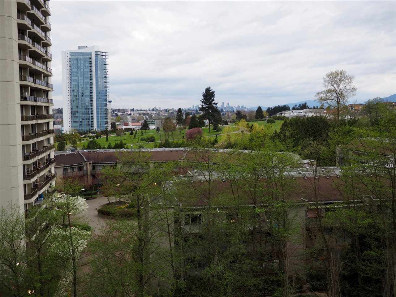 Main Photo: 807 4425 HALIFAX Street in Burnaby: Brentwood Park Condo for sale in "POLARIS" (Burnaby North)  : MLS®# R2156350