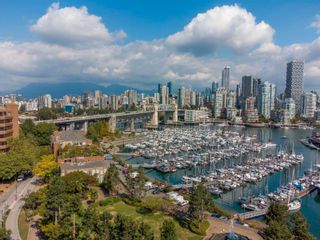 Photo 23: 405 1490 PENNYFARTHING DRIVE in Vancouver: False Creek Condo for sale (Vancouver West)  : MLS®# R2615809