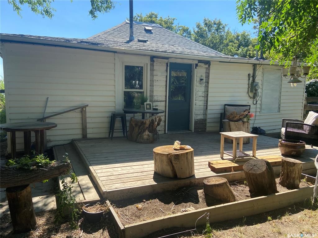 Main Photo: 304 Railway Avenue in Mortlach: Residential for sale : MLS®# SK907731