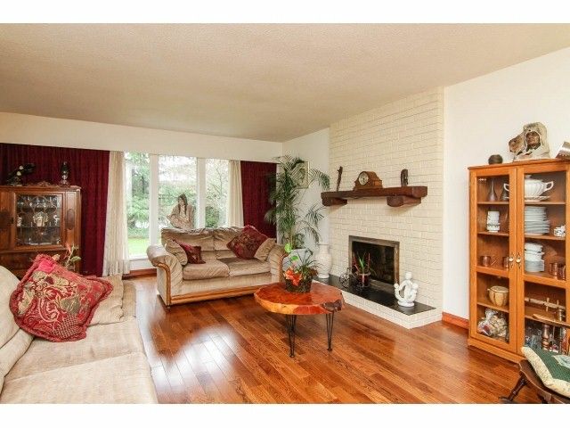 Photo 3: Photos: 9895 179TH Street in Surrey: Fraser Heights House for sale (North Surrey)  : MLS®# F1408440
