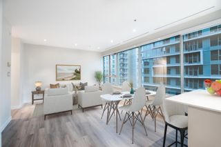 Photo 3: 814 1177 HORNBY Street in Vancouver: Downtown VW Condo for sale in "London Place" (Vancouver West)  : MLS®# R2869569